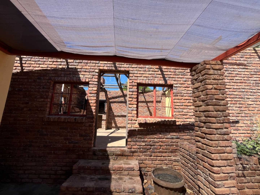 4 Bedroom Property for Sale in Keimoes Northern Cape